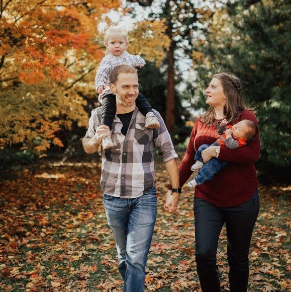 Hey there, I'm Sarah! ๐ธ - Picture 7 of 7